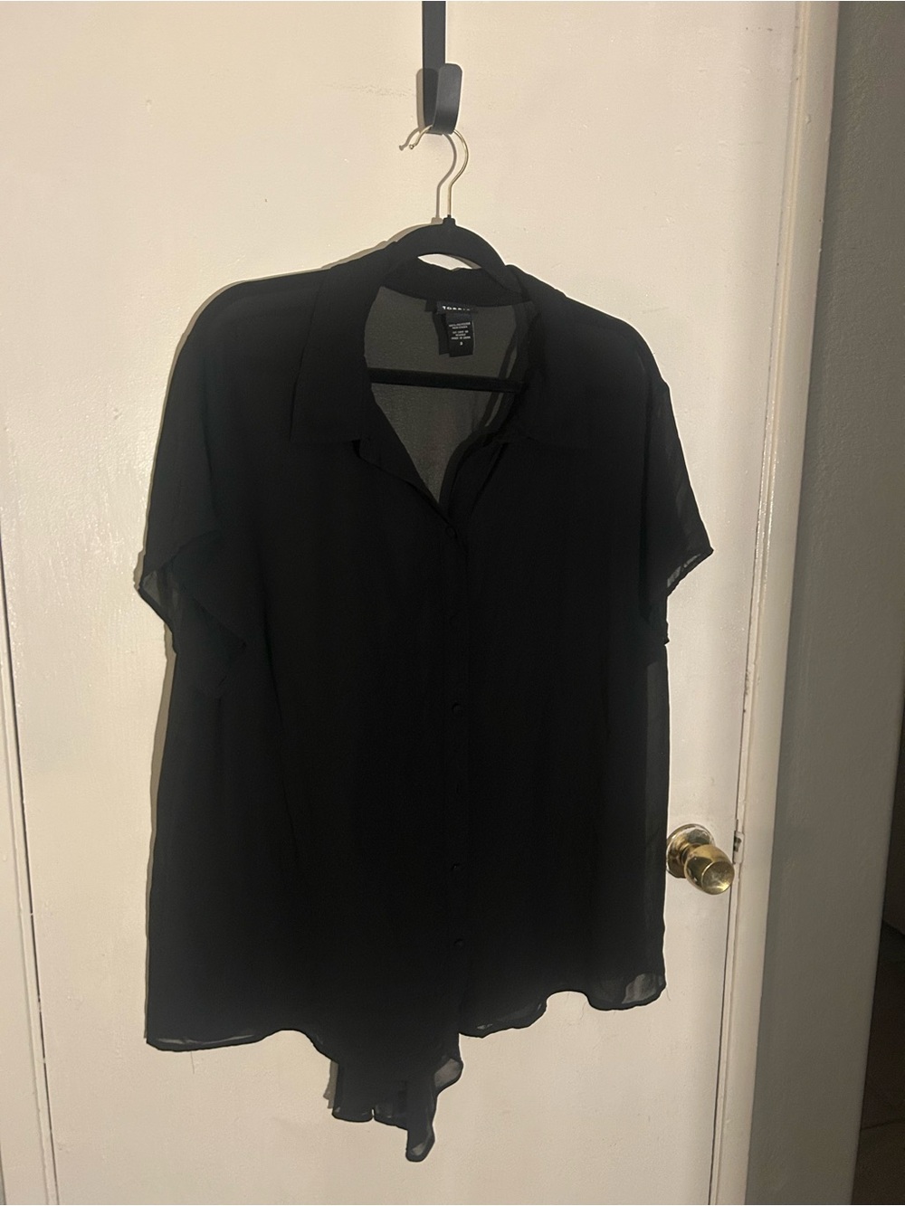 torrid Black Short-Sleeve Button-Up Shirt